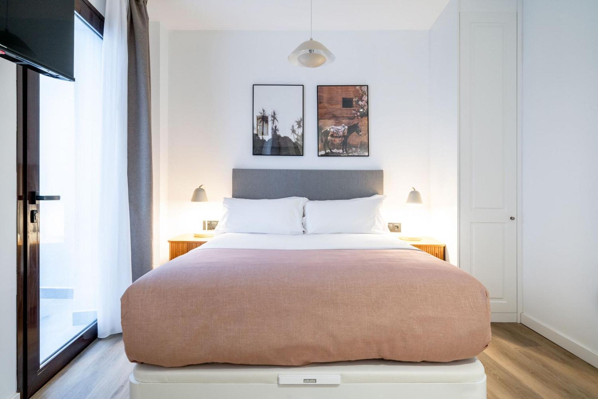 Limehome Malaga Calle Victoria Room photo