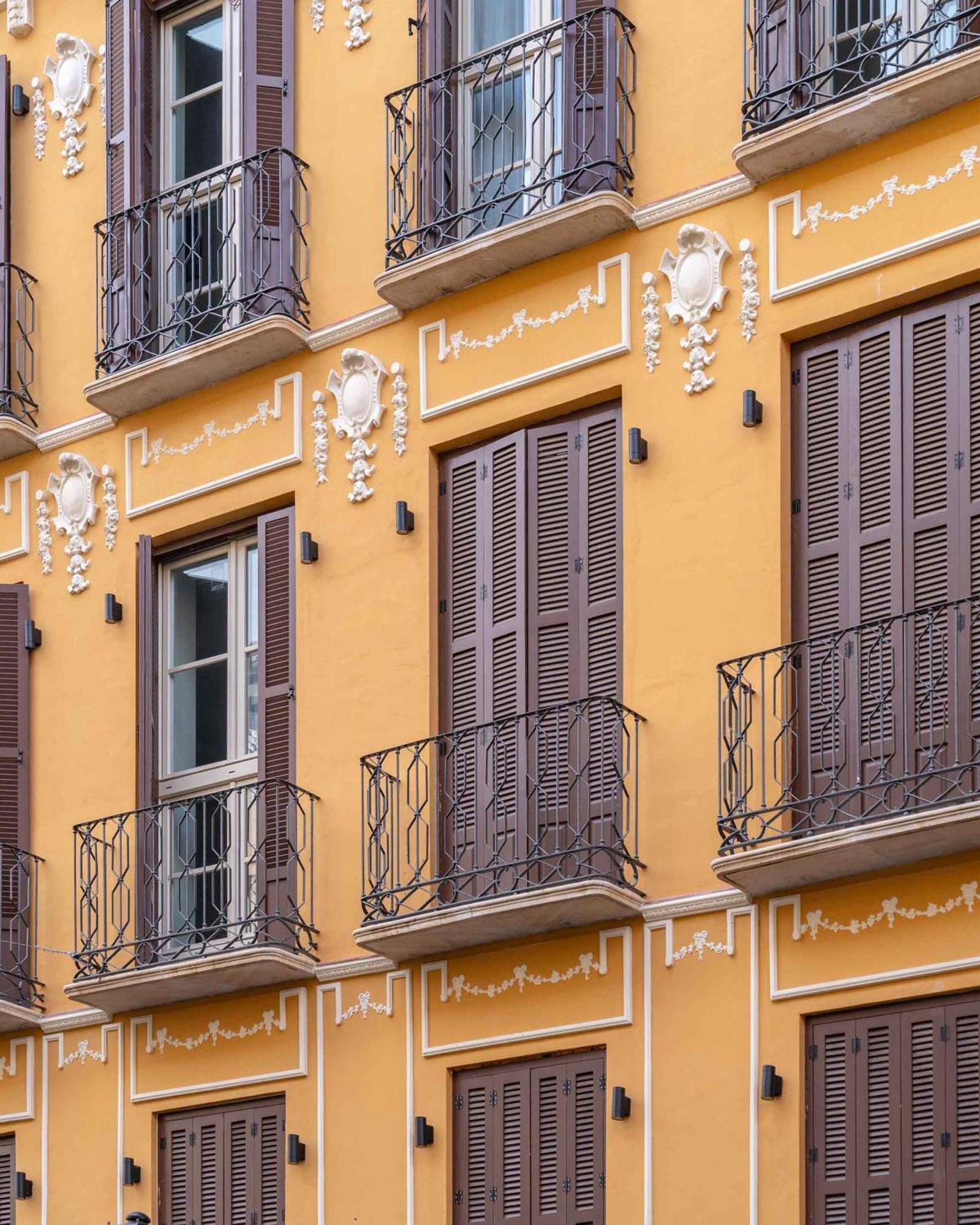 Limehome Malaga Calle Victoria Exterior photo